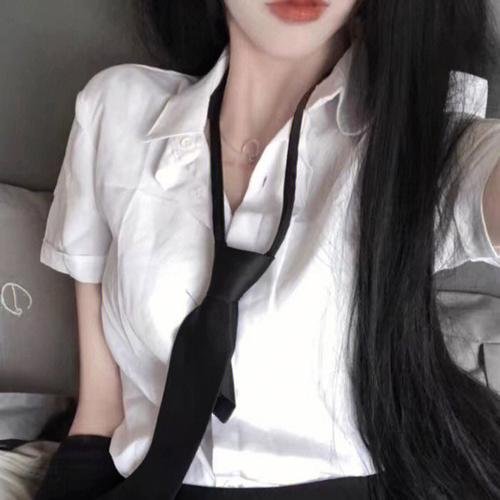 蕾雅与我